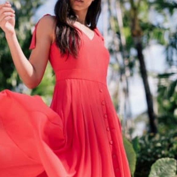 Gal Meets Glam Dresses & Skirts - Gal Meets Glam Sleeveless V Neck and V Back Dress